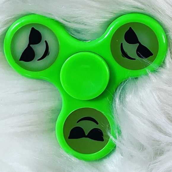 4 Handspinner Stress Reliever Sensory Fidget New - Picture 4 of 8